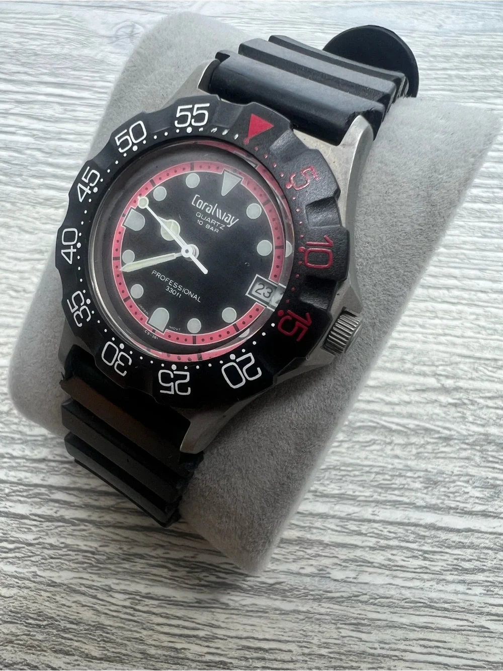 Coralway Proffesional Dive watch quartz 34mm